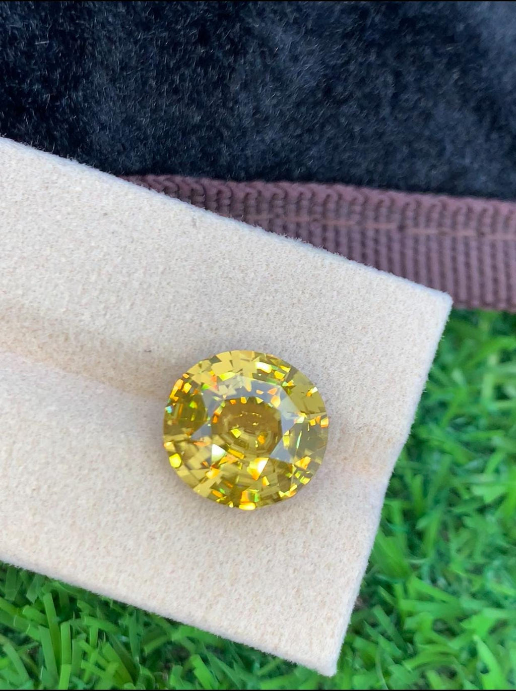 Yellow Zircon 11.00ct Oval Cut Gemstone from Sri Lanka