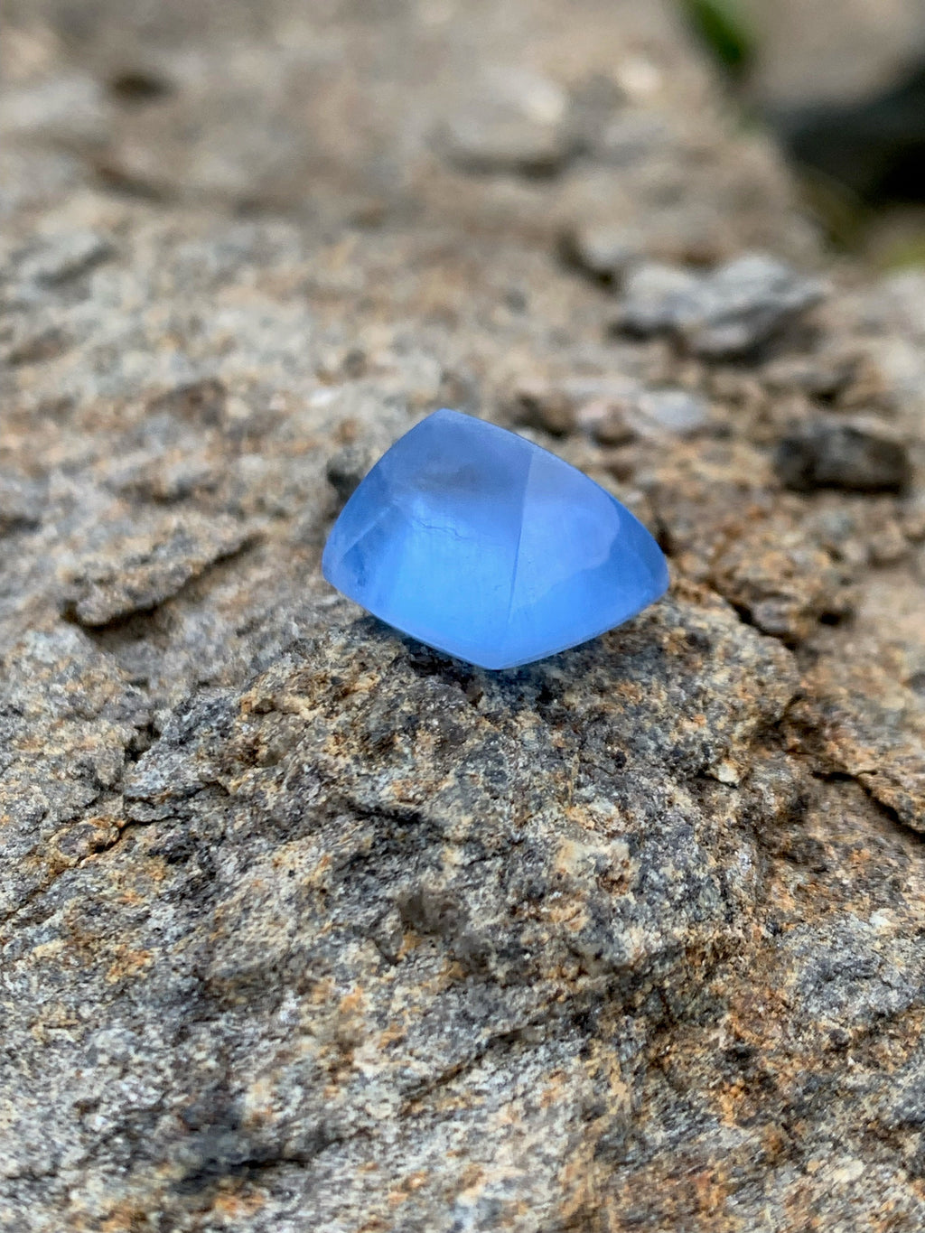 Mariner Blue Aquamarine Sugarloaf Cabochon: March Birthstone, 16.35 Carat