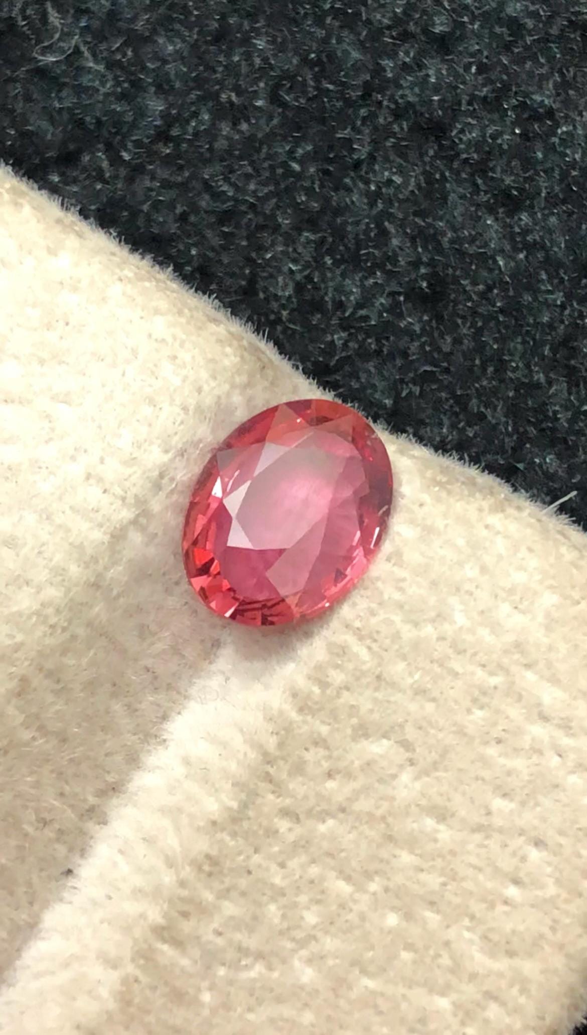 Natural Padparadscha Sapphire 1.21 ct Oval Cut – Lively Peach-Pink Glow With Certificate