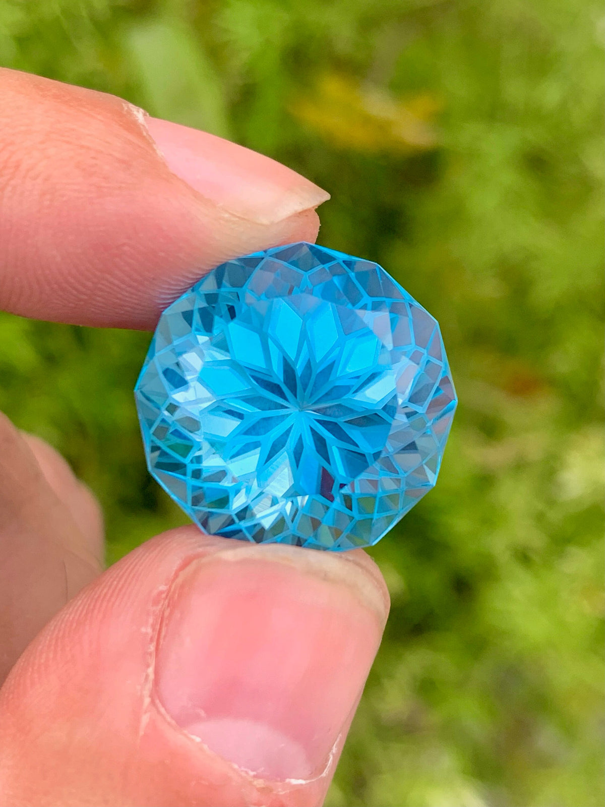 Precision Flower Cut Swiss Electric Blue Topaz Loose Gemstone 32.90 carat