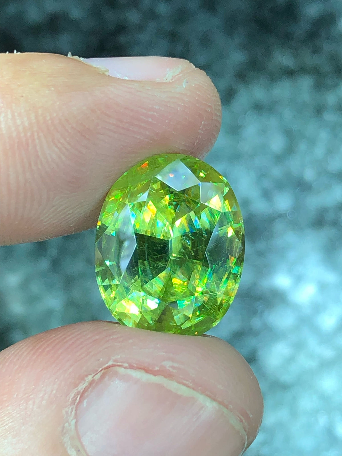 Apple Green Sphene Gemstone: Oval Cut, 8.85 CT, Himalayan Origin