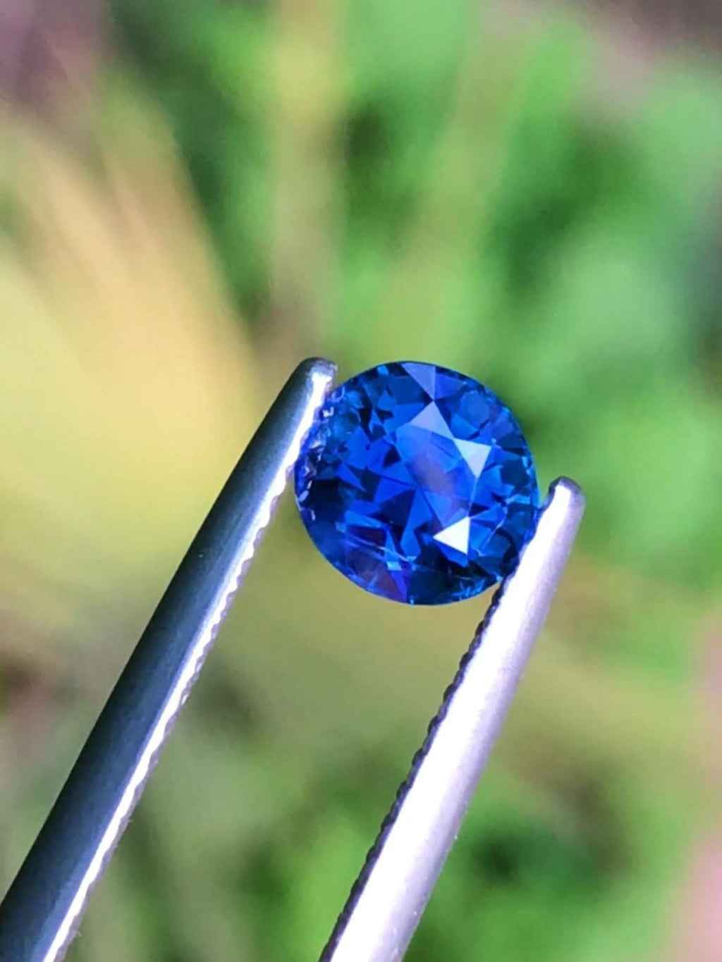 Royal Blue Sapphire 1.12ct Round Cut • Sri Lanka • No Heat