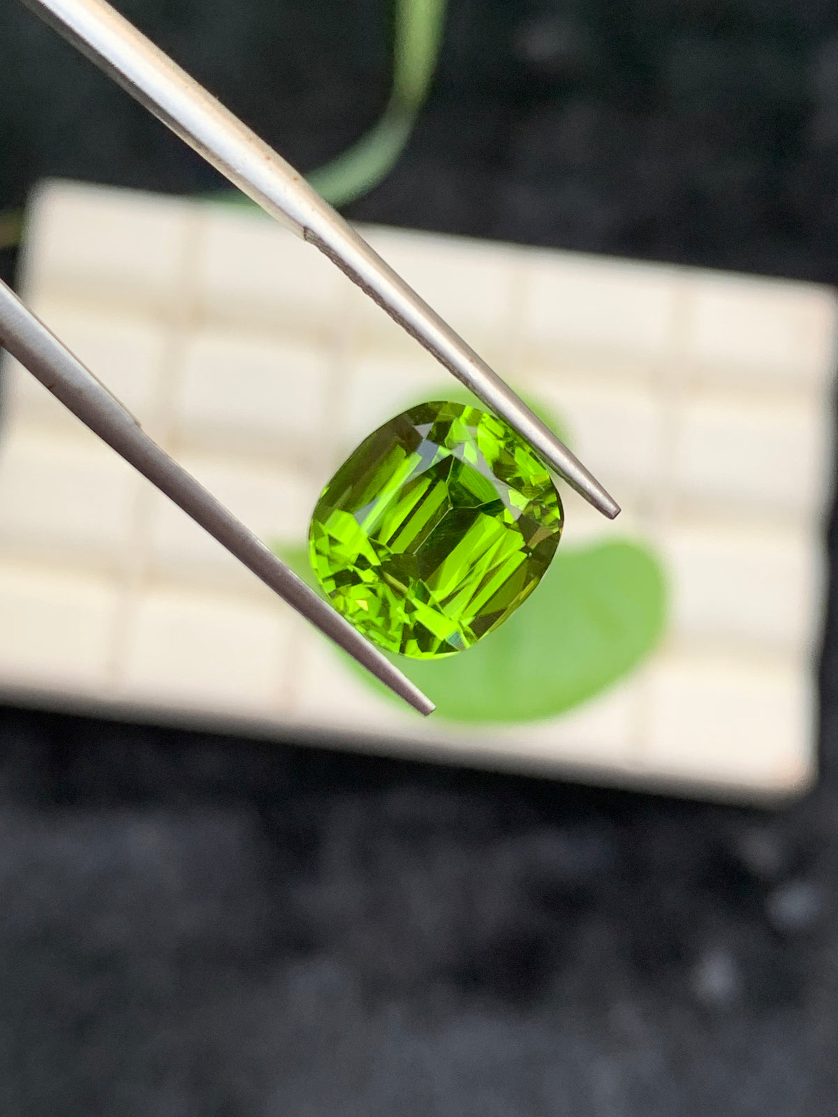 Cushion Cut Olive Peridot Gemstone: Natural VVS Clarity, 6.35 Carat