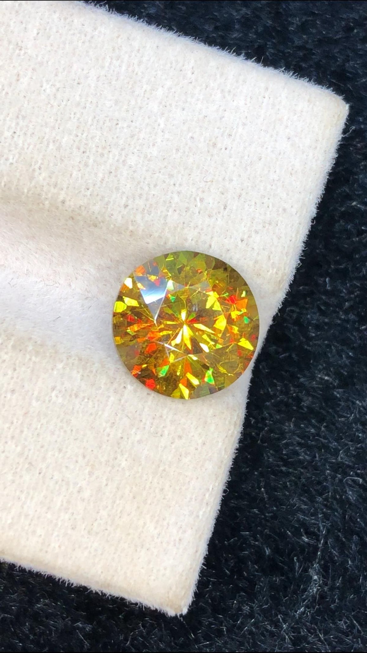 Natural Fire Sphene Gemstone: Round Cut, 3.20 CT, Himalayan Origin