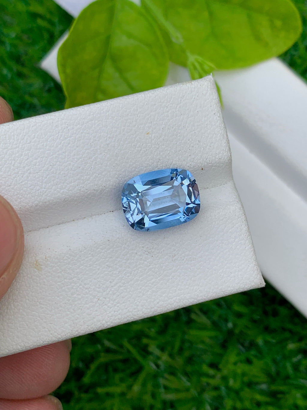 Santa Maria Aquamarine Gemstone: 4.00 CT Deep Blue Cushion Cut