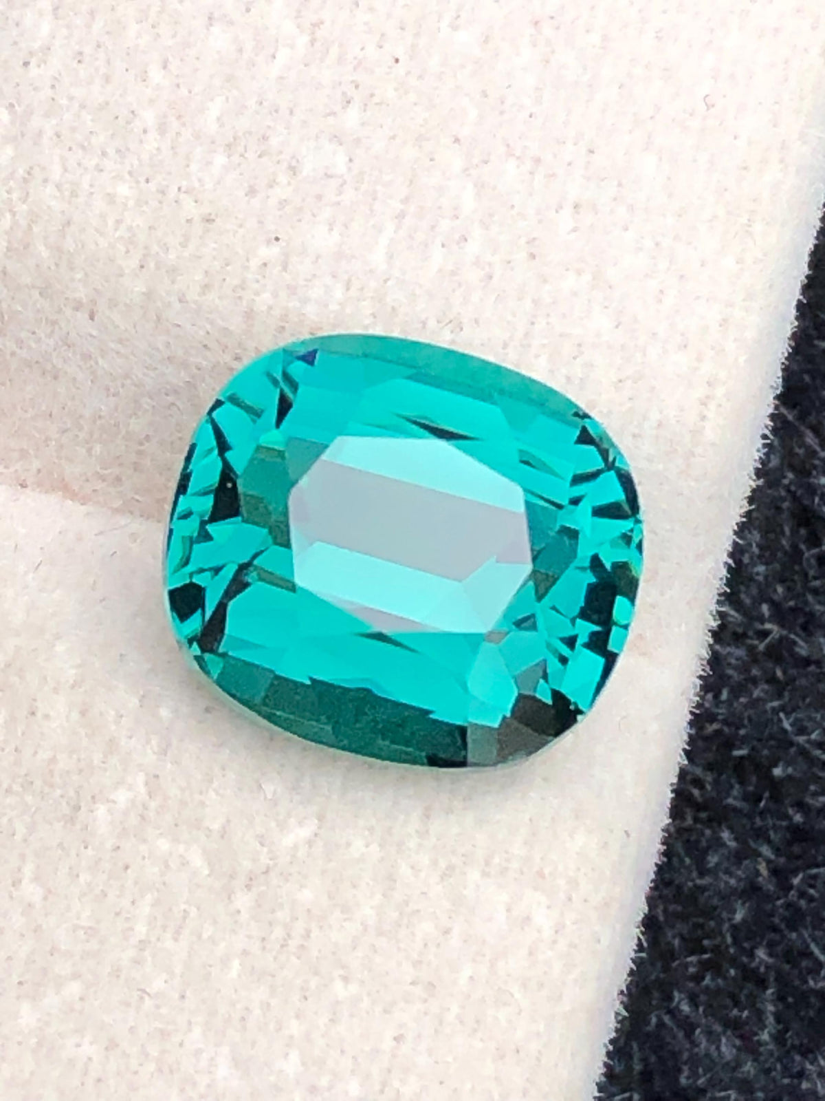 Natural lagoon Tourmaline Gemstone – Oval Cut, 4.10 Carats (Afghanistan)