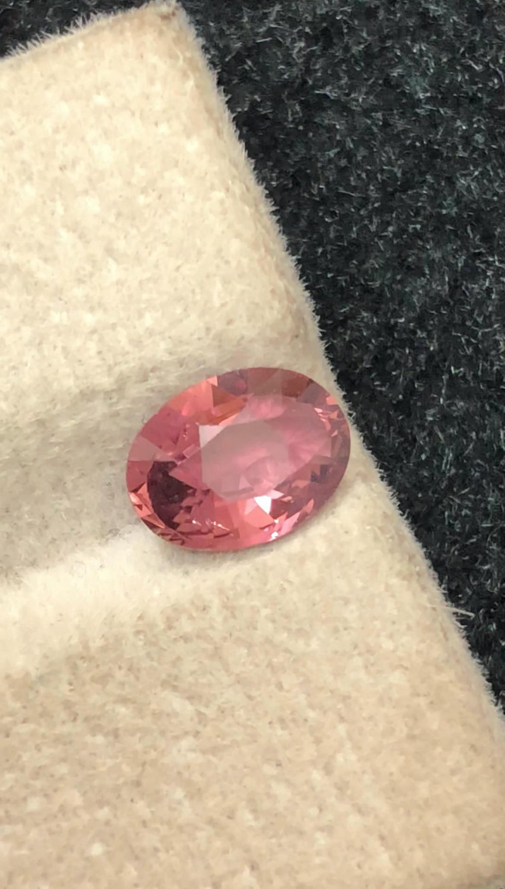 Natural Padparadscha Sapphire 1.38 ct Oval Cut – Lively Orange-Pink Glow With Certificate
