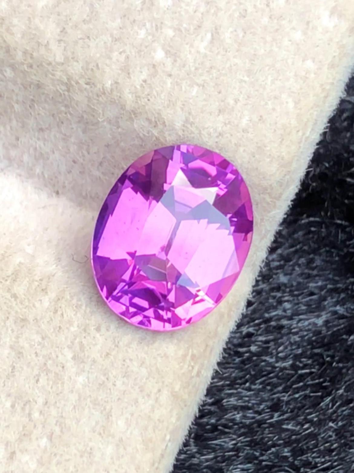 Pink Sapphire 1.64ct Oval Cut – Vibrant Gem from Sri Lanka