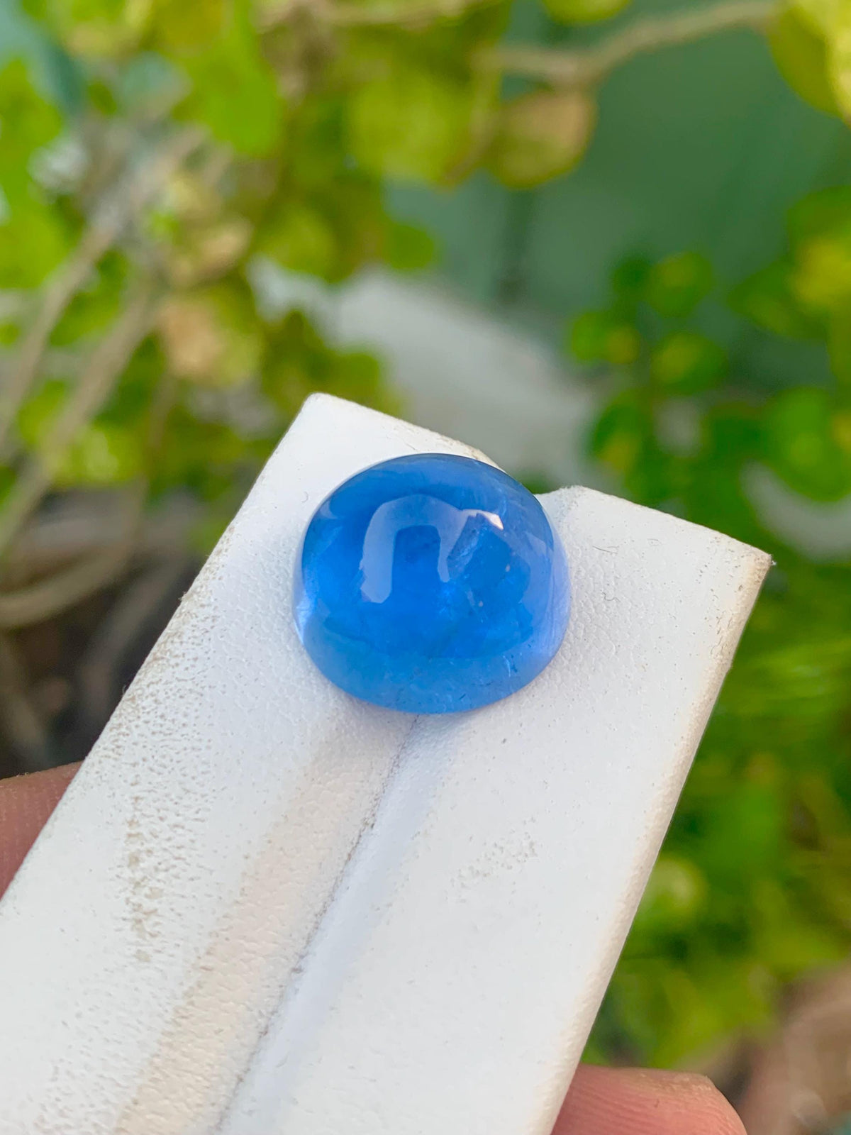 Santa Maria Aquamarine Cabochon: Deep Blue Gemstone, 22.60 CT