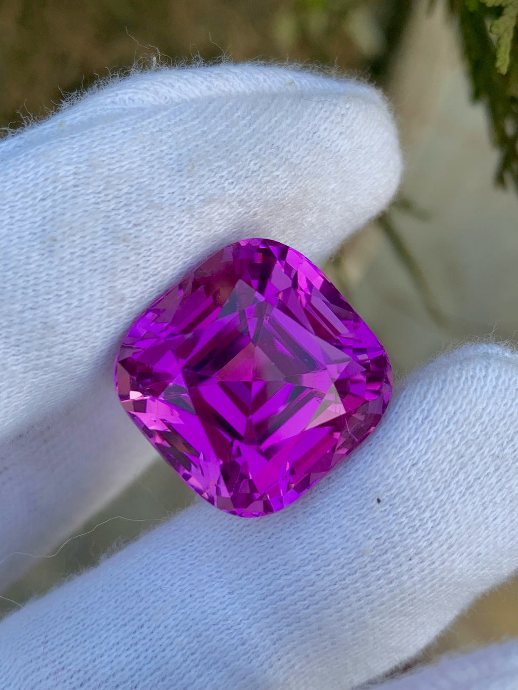 49 CT Pink Purple Kunzite Gemstone: Cushion Cut Ring Stone