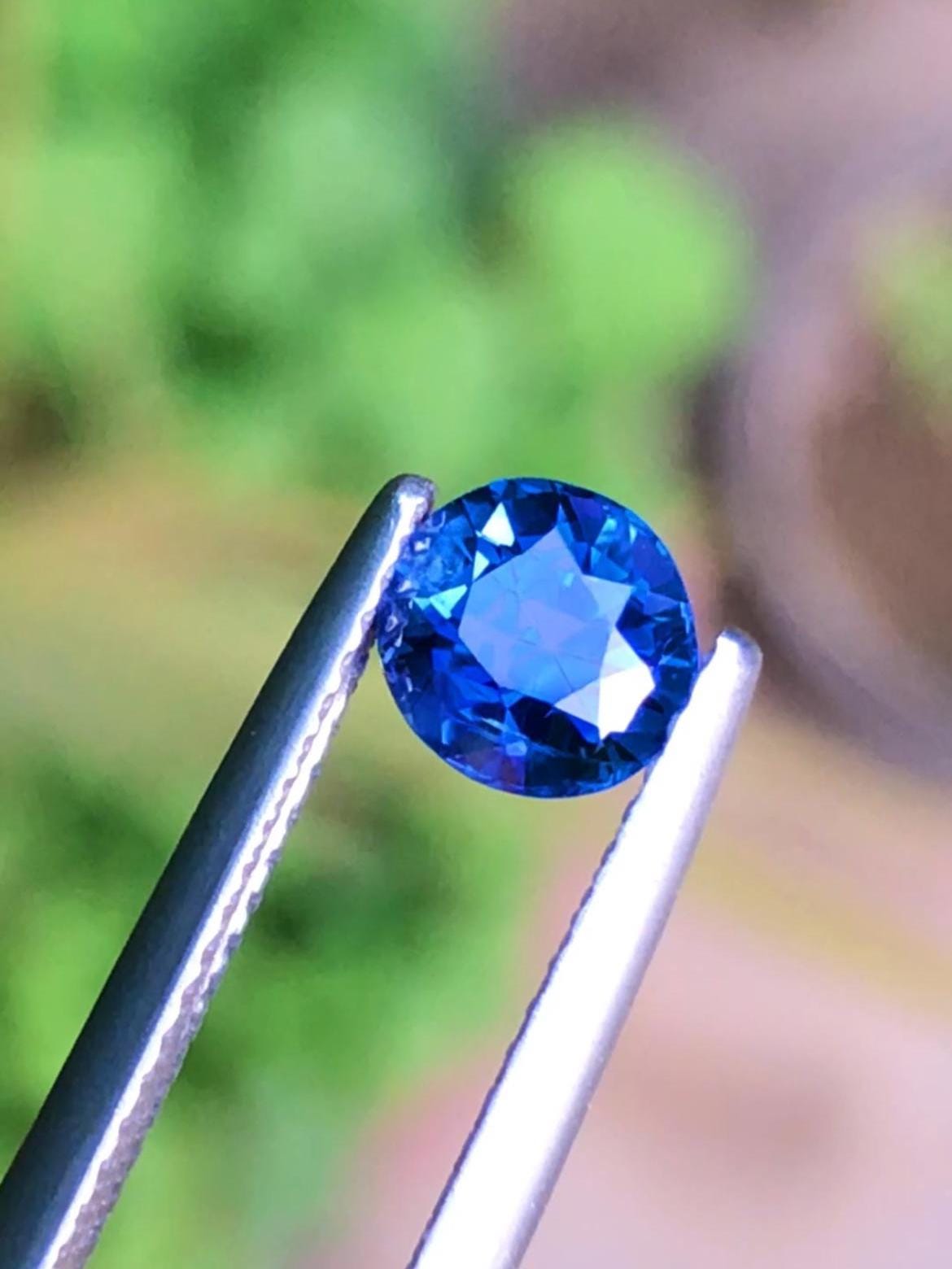 Royal Blue Sapphire 1.12ct Round Cut • Sri Lanka • No Heat
