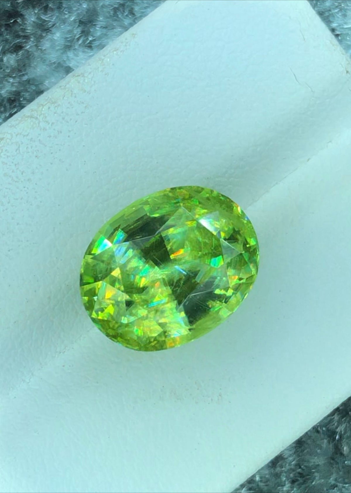 Apple Green Sphene Gemstone: Oval Cut, 8.85 CT, Himalayan Origin