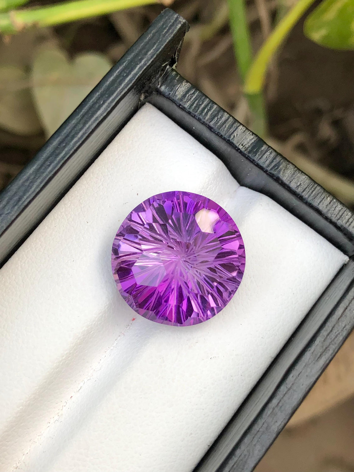 Laser Cut Round Amethyst Gemstone: Loose Purple Stone, 18.85 CT