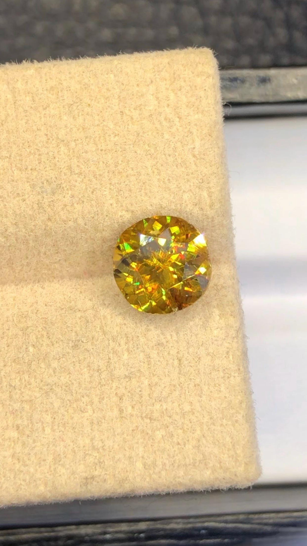 Natural Fire Sphene Gemstone: Round Cut, 1.80 CT, Pakistan Origin