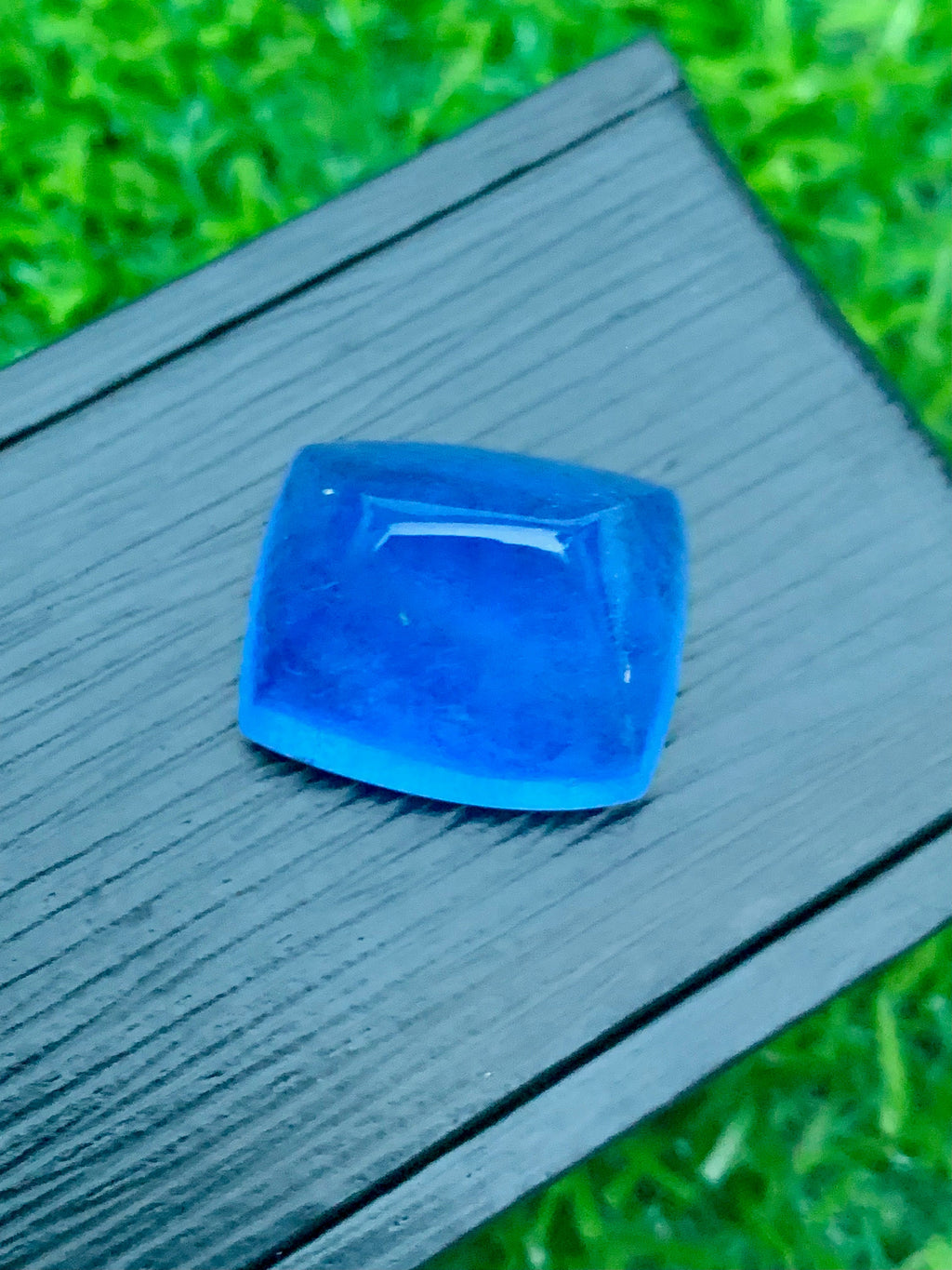 Santa Maria Aquamarine Cabochon: Deep Blue Sugarloaf Gemstone, 28.00 CT