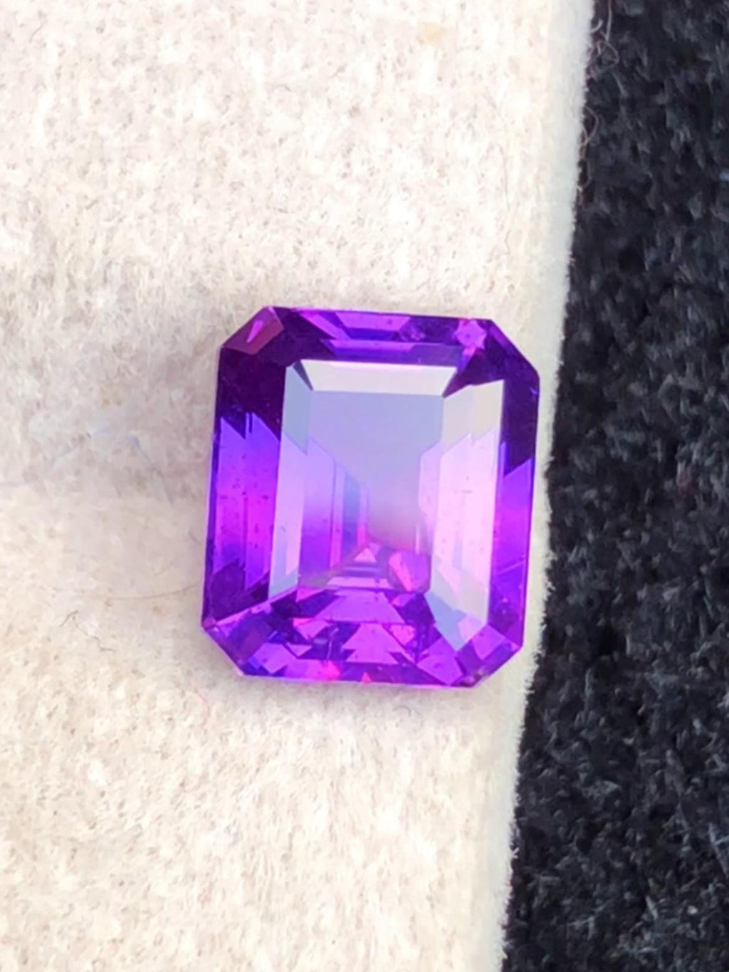 Lavender Sapphire 2.05ct Octagonal Emerald Cut Madagascar , No heat Certified