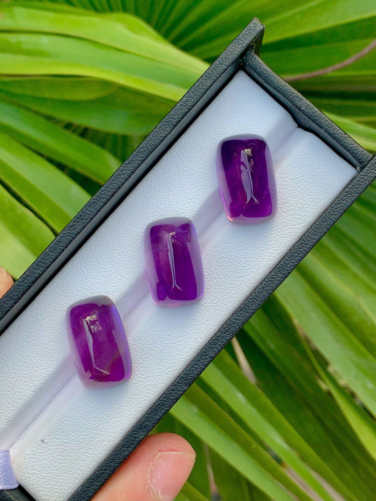 Deep Purple Amethyst Sugarloaf Cabochon Lot: 55.00 Carat Gem