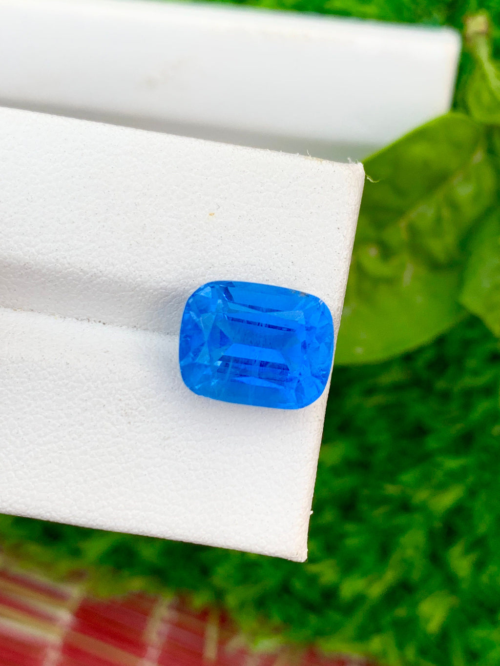 Santa Maria Blue Aquamarine Gemstone: Loose Beryl, 6.45 ct (11x9x7 mm)