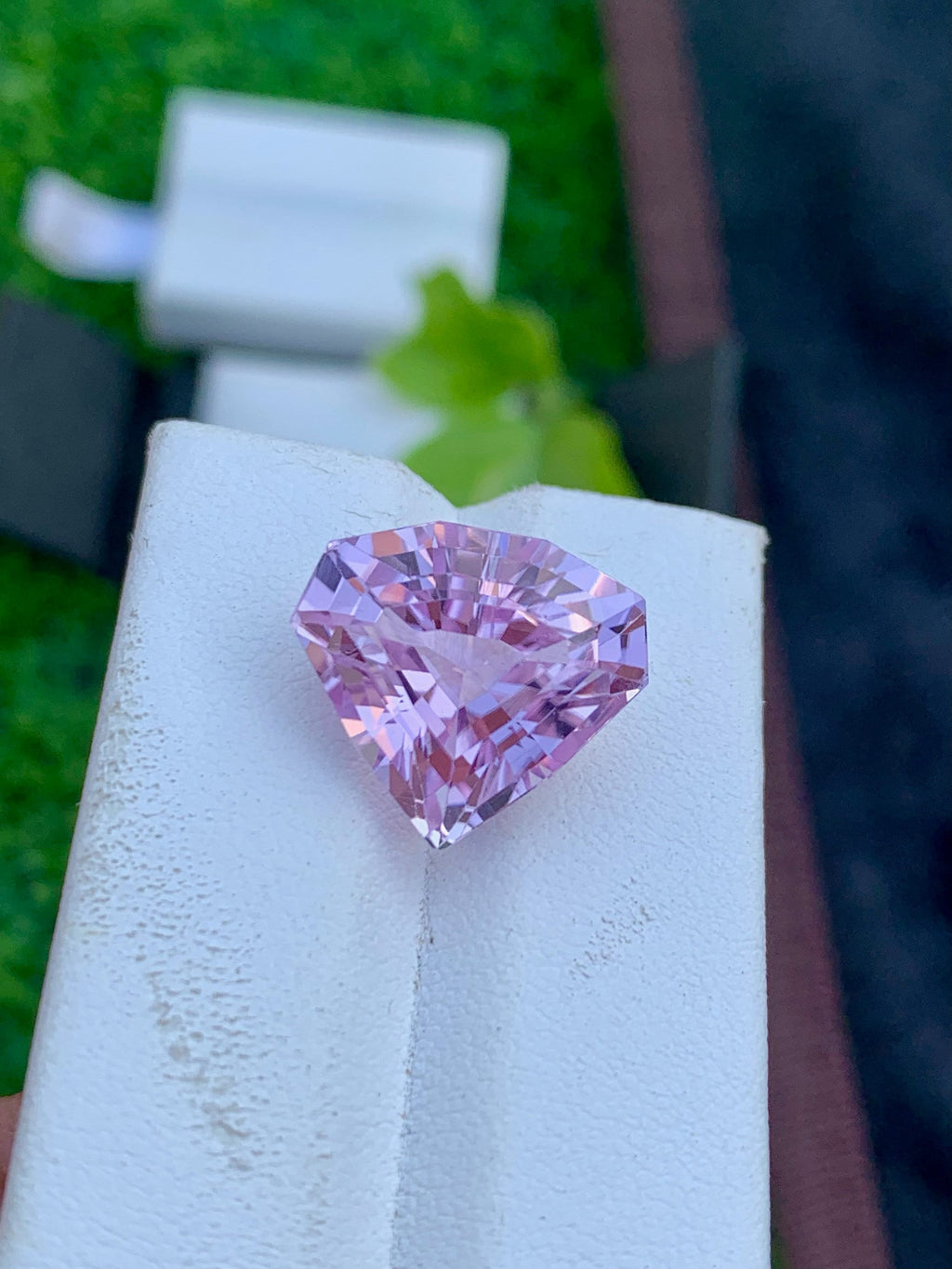 16.80 CT Eye Clean Pink Kunzite Gemstone: Fancy Cut Stone