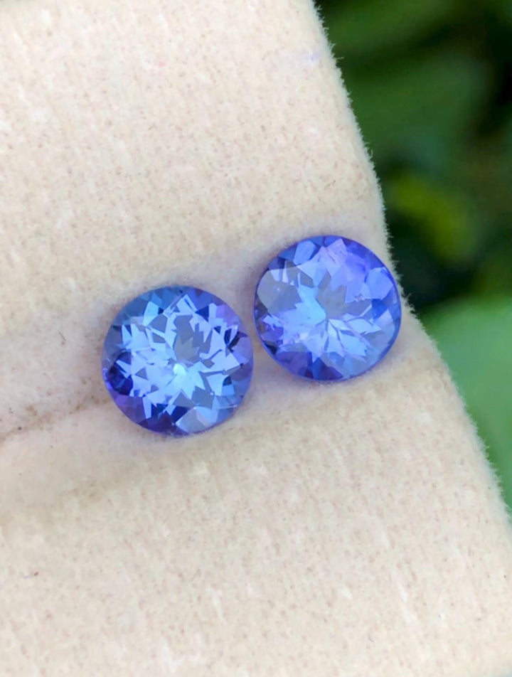 Tanzanite Pair 1.80 Carat Round Cut – 6mm Matched Set (6.10x6.10x3.60mm)
