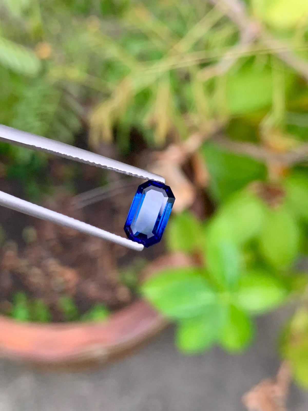2.20 CT Royal Blue Sapphire Gemstone: Cushion Cut, Jewelry Stone