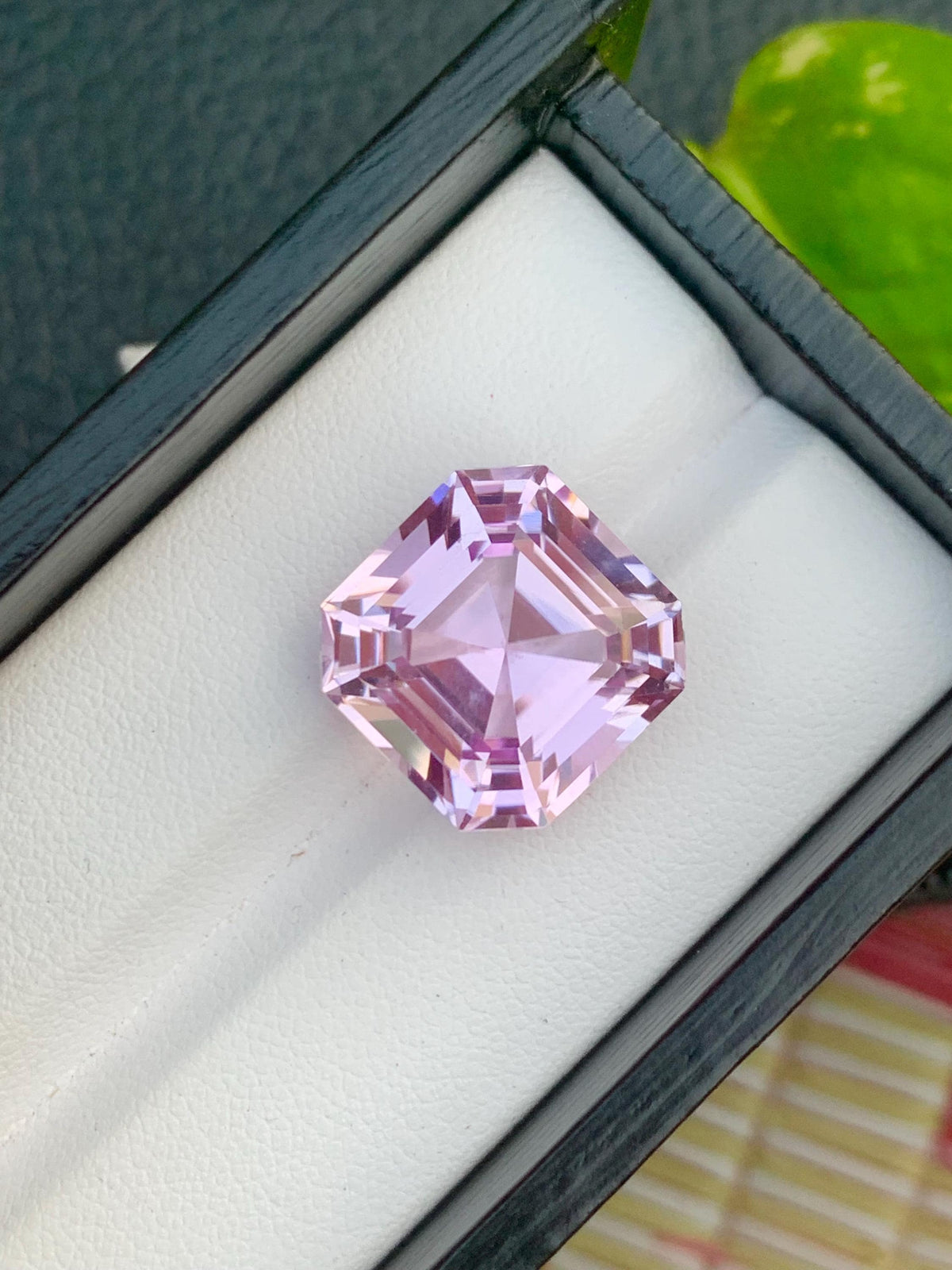 Natural Pink Kunzite Gemstone: 21.40 CT Flawless Ascher Cut