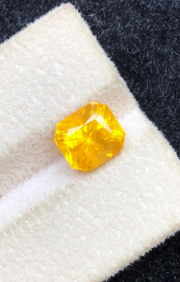 4.05ct Natural Yellow Sapphire – Ascher Cut Loose Gemstone for Jewelry