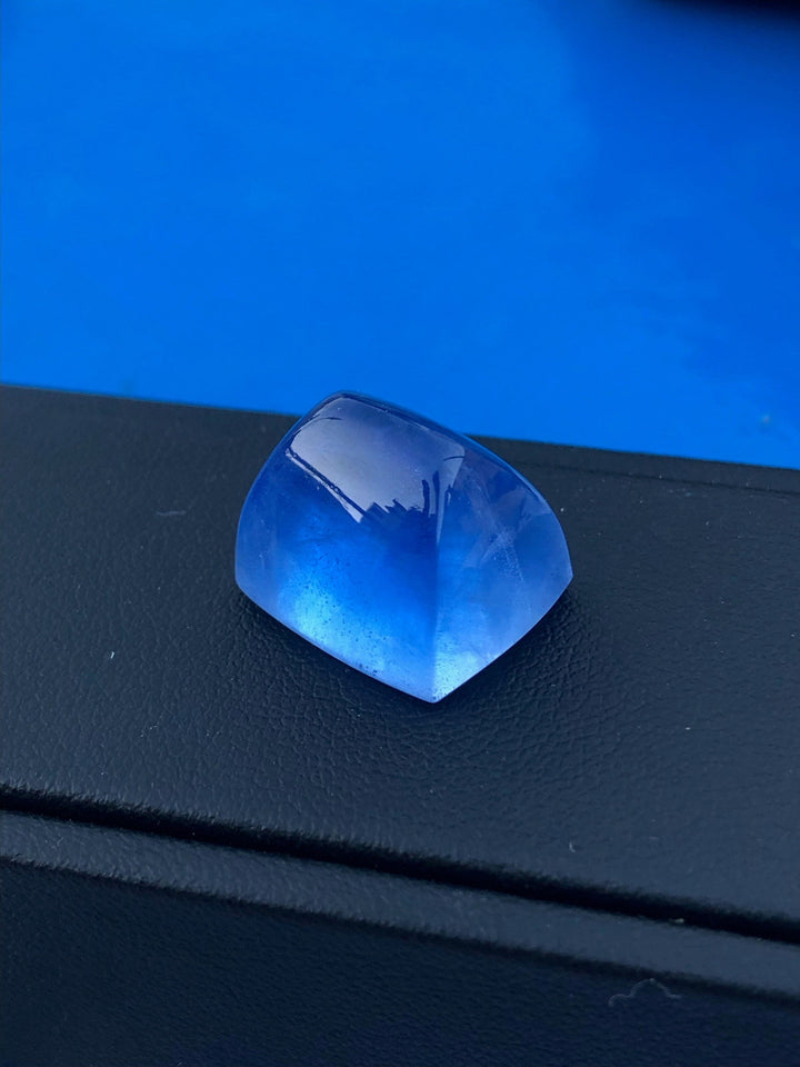 Santa Maria Aquamarine Cabochon: Deep Blue Sugarloaf Gemstone, 31 Carat