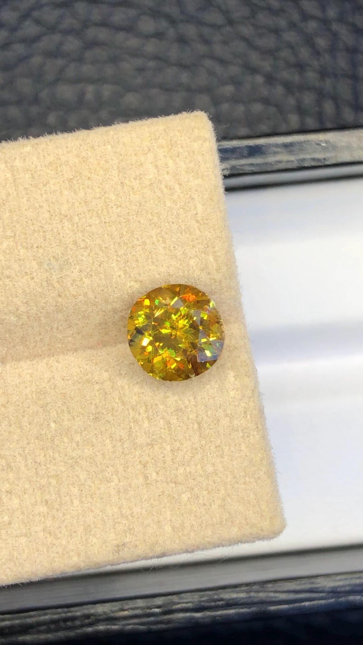 Natural Fire Sphene Gemstone: Round Cut, 1.80 CT, Pakistan Origin