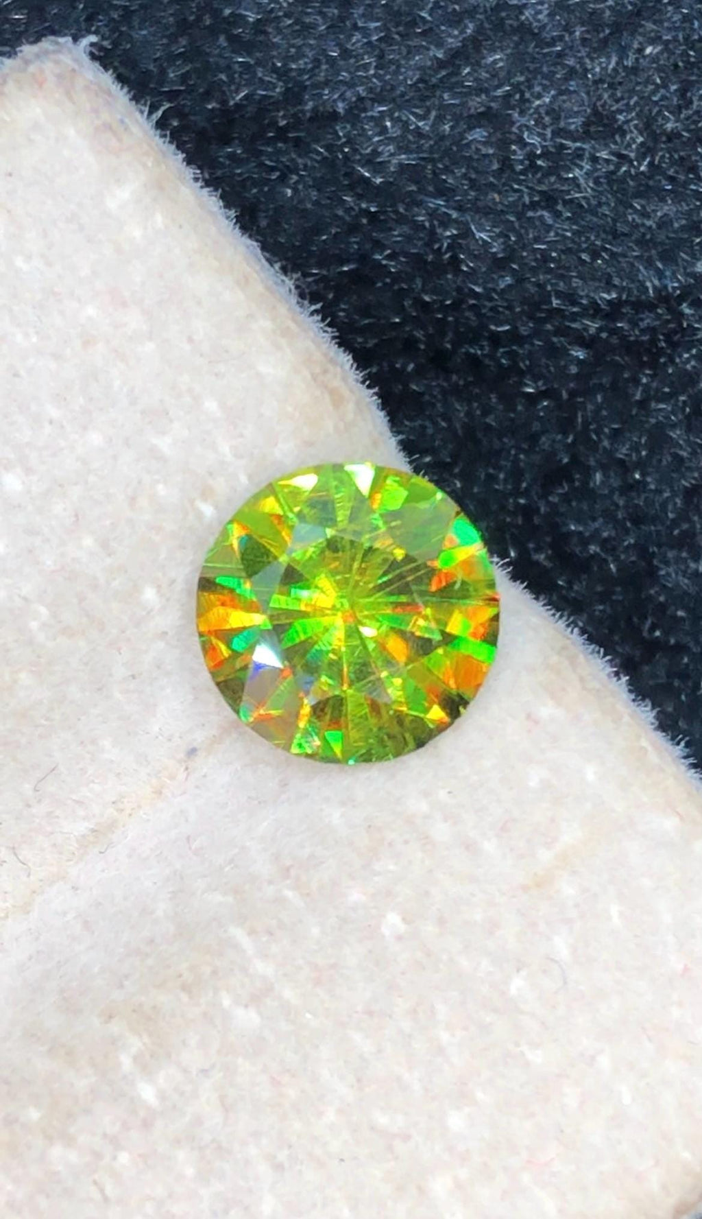 Chrome Sphene 1.60ct Round Cut • Full Fire • Skardu Source