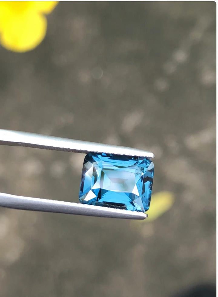 5.09 CT Faceted Blue Cobalt Spinel Gemstone - August Birthstone
