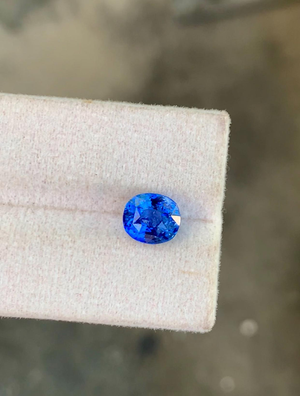 3.13 Carat Oval Blue Sapphire: Sri Lanka Gemstone for Ring (9x7mm)
