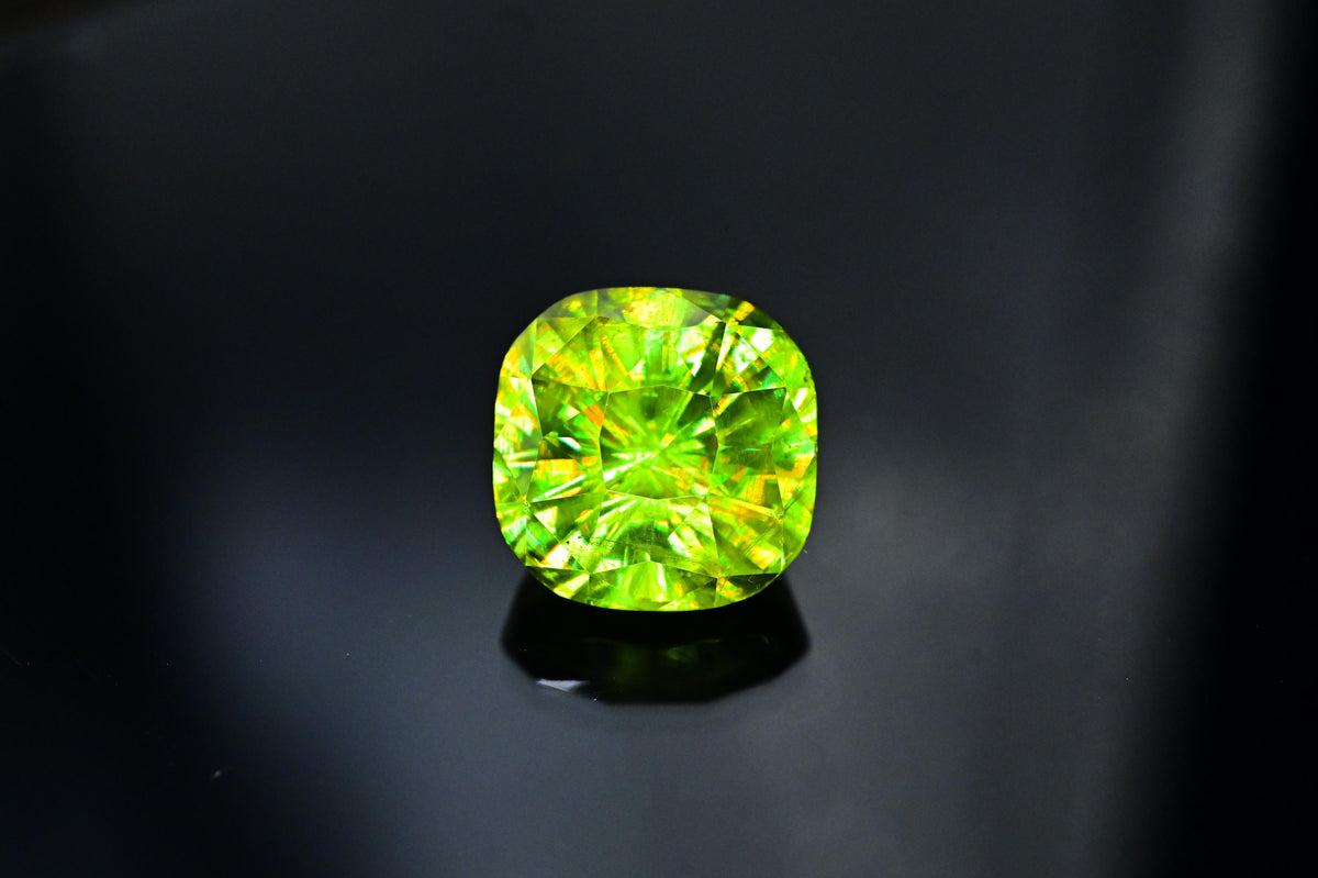 Natural Green Sphene Gemstone: 8.35 CT Cushion Cut Jewelry Stone