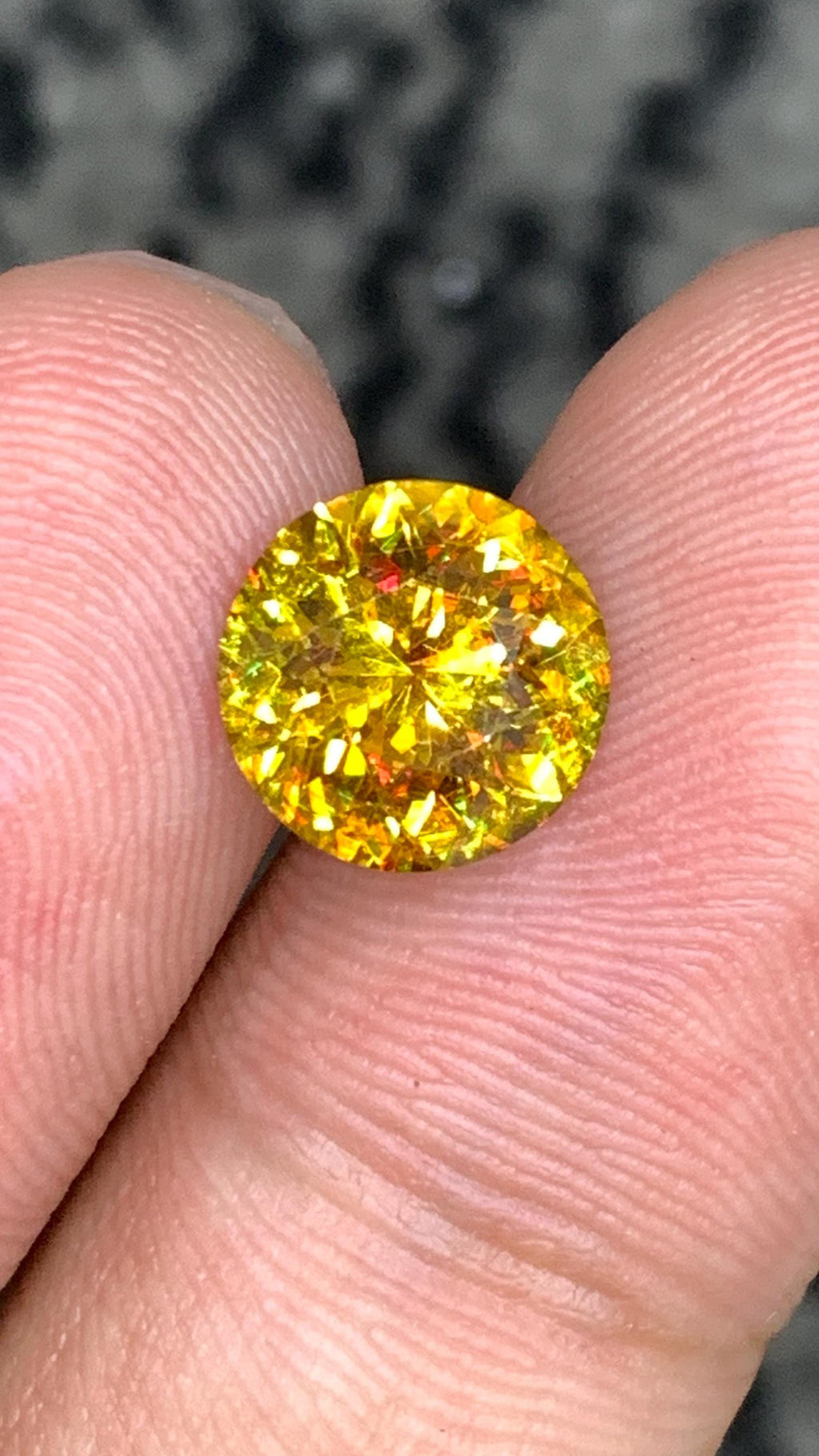 2.5 CT Round Cut Sphene Gemstone: Natural Titanite Engagement Ring