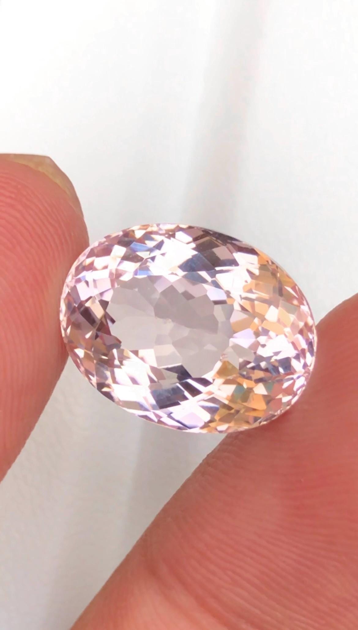 Pink Morganite 10.55 ct Oval Cut – From Pakistan