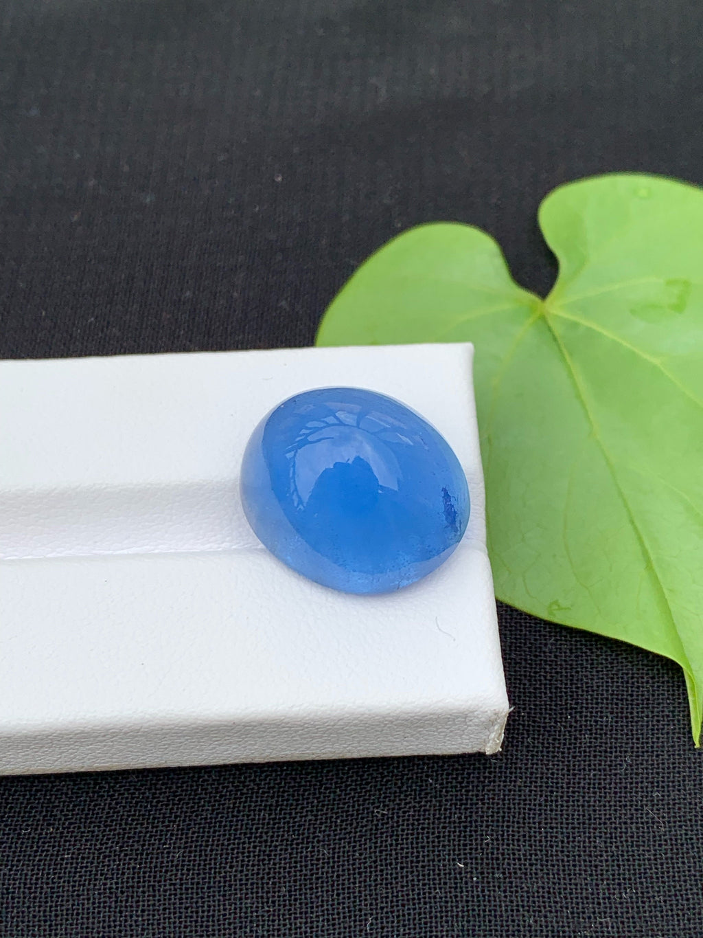 Santa Maria Aquamarine Cabochon: Deep Blue Gemstone, 22.40 CT