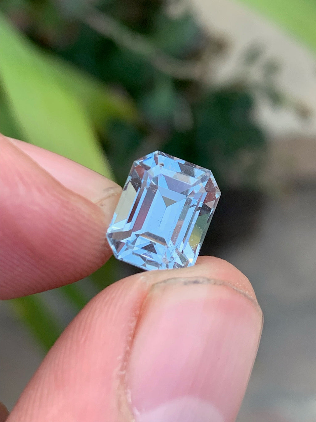 Santa Maria Aquamarine Gemstone: 5.5 CT Emerald Cut Loose Stone