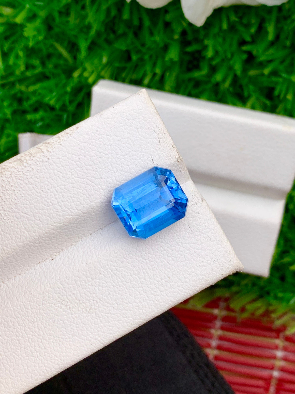 Deep Blue Aquamarine Loose Gemstone: Emerald Cut, 4.80 Carats