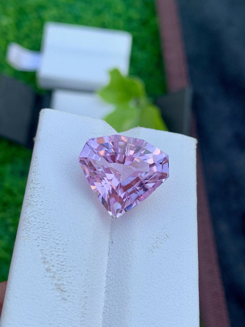16.80 CT Eye Clean Pink Kunzite Gemstone: Fancy Cut Stone