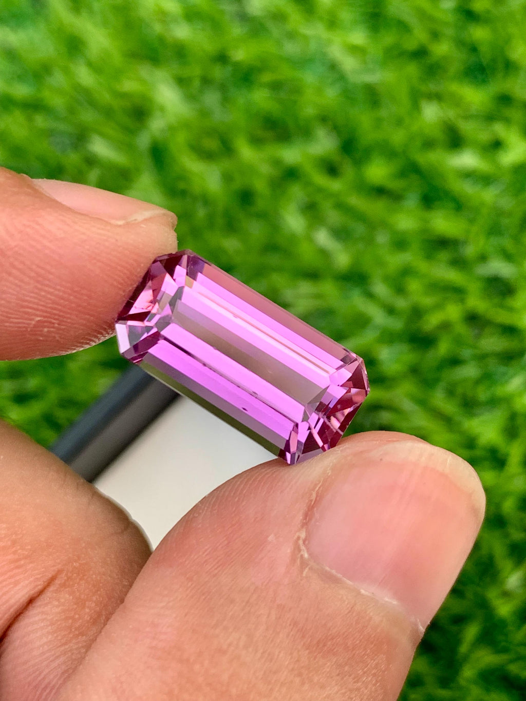 Magenta Kunzite Gemstone Necklace: Faceted Blush Pink Stone, 12.70 CT