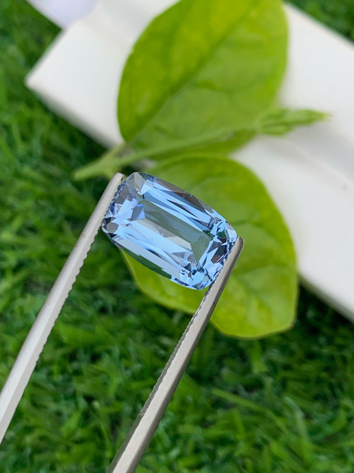 Santa Maria Aquamarine Gemstone: 5.40 CT Deep Blue Cushion Cut Stone