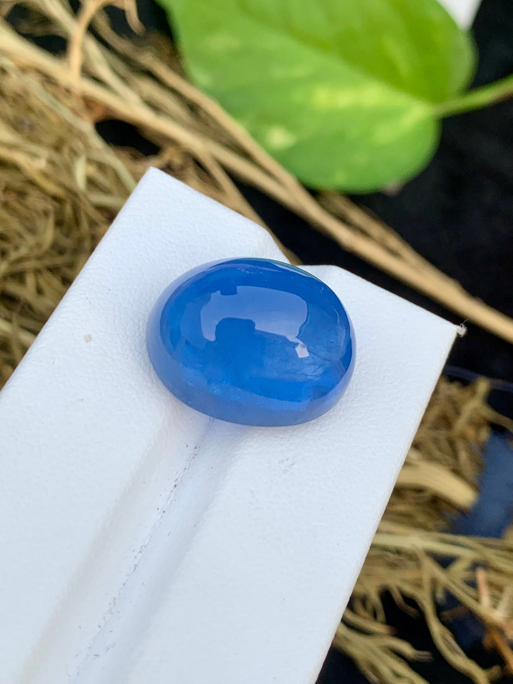 Santa Maria Aquamarine Cabochon: Deep Blue Gemstone, 29.20 CT