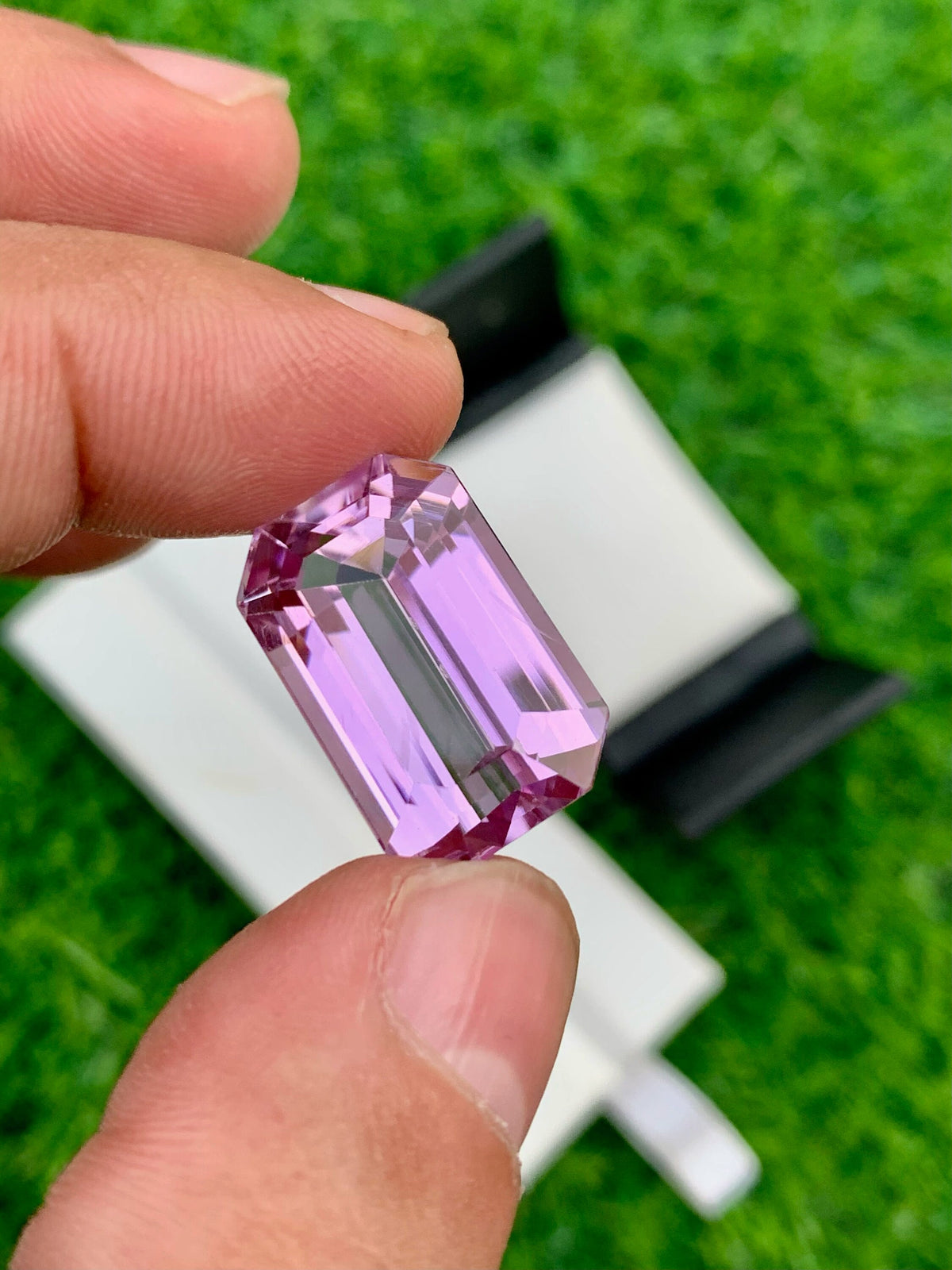 Natural Pink Kunzite Gemstone: 27.75 Carat Emerald Cut
