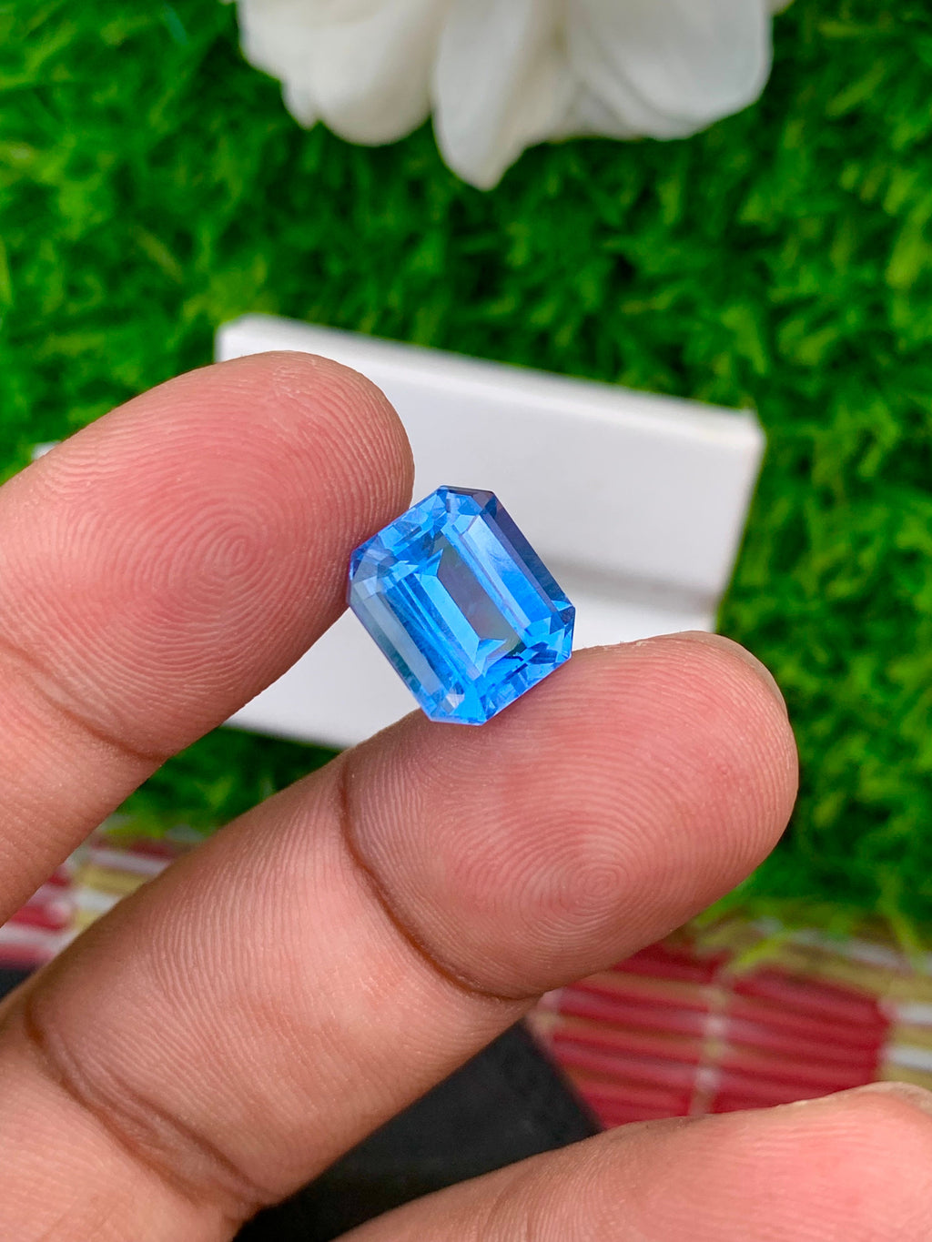 Deep Blue Aquamarine Loose Gemstone: Emerald Cut, 4.80 Carats