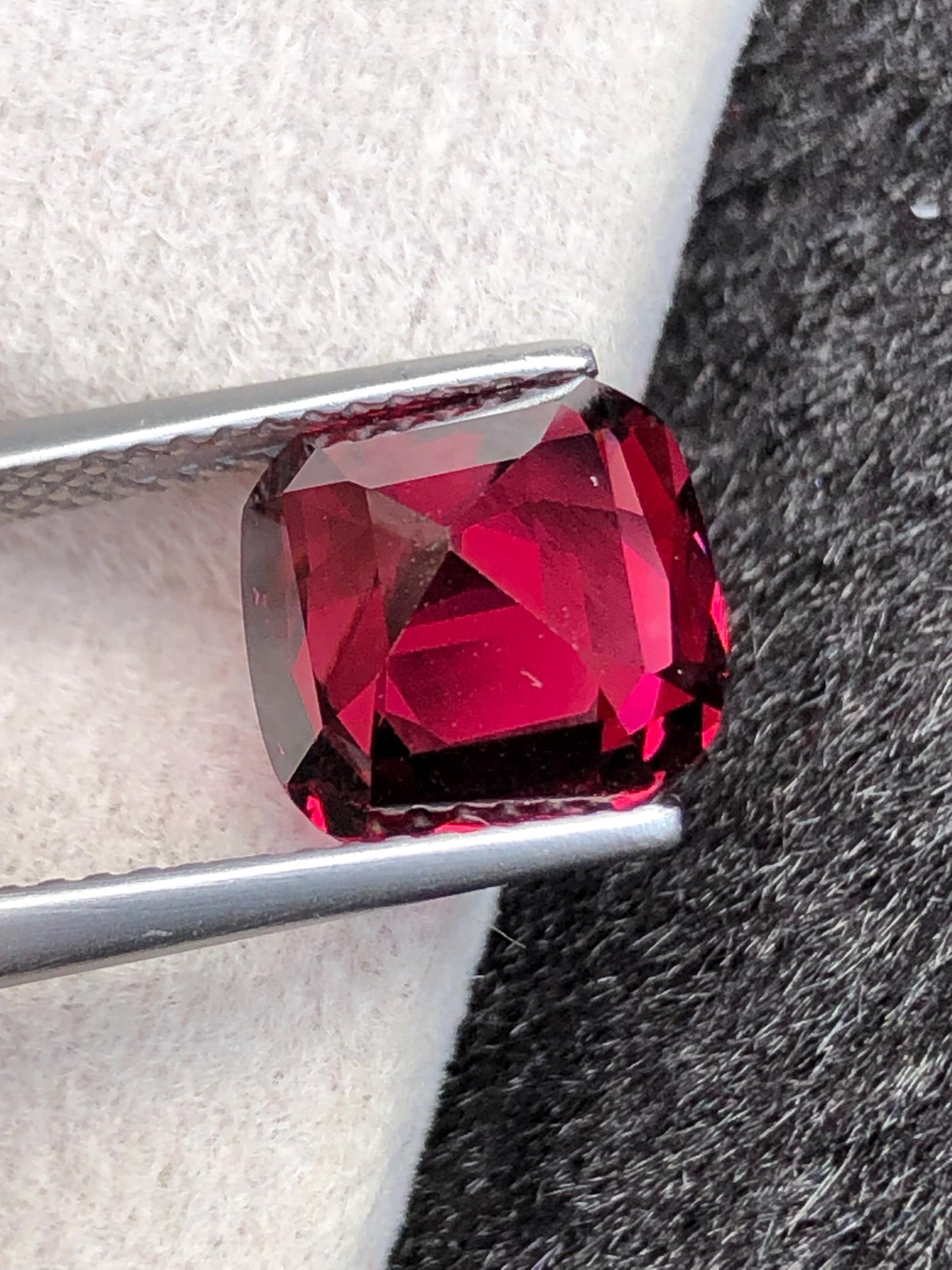 Rhodolite Garnet 4.26ct Cushion Cut Raspberry Pink from Tanzania