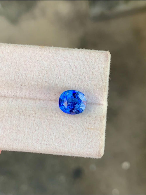 3.13 Carat Oval Blue Sapphire: Sri Lanka Gemstone for Ring (9x7mm)