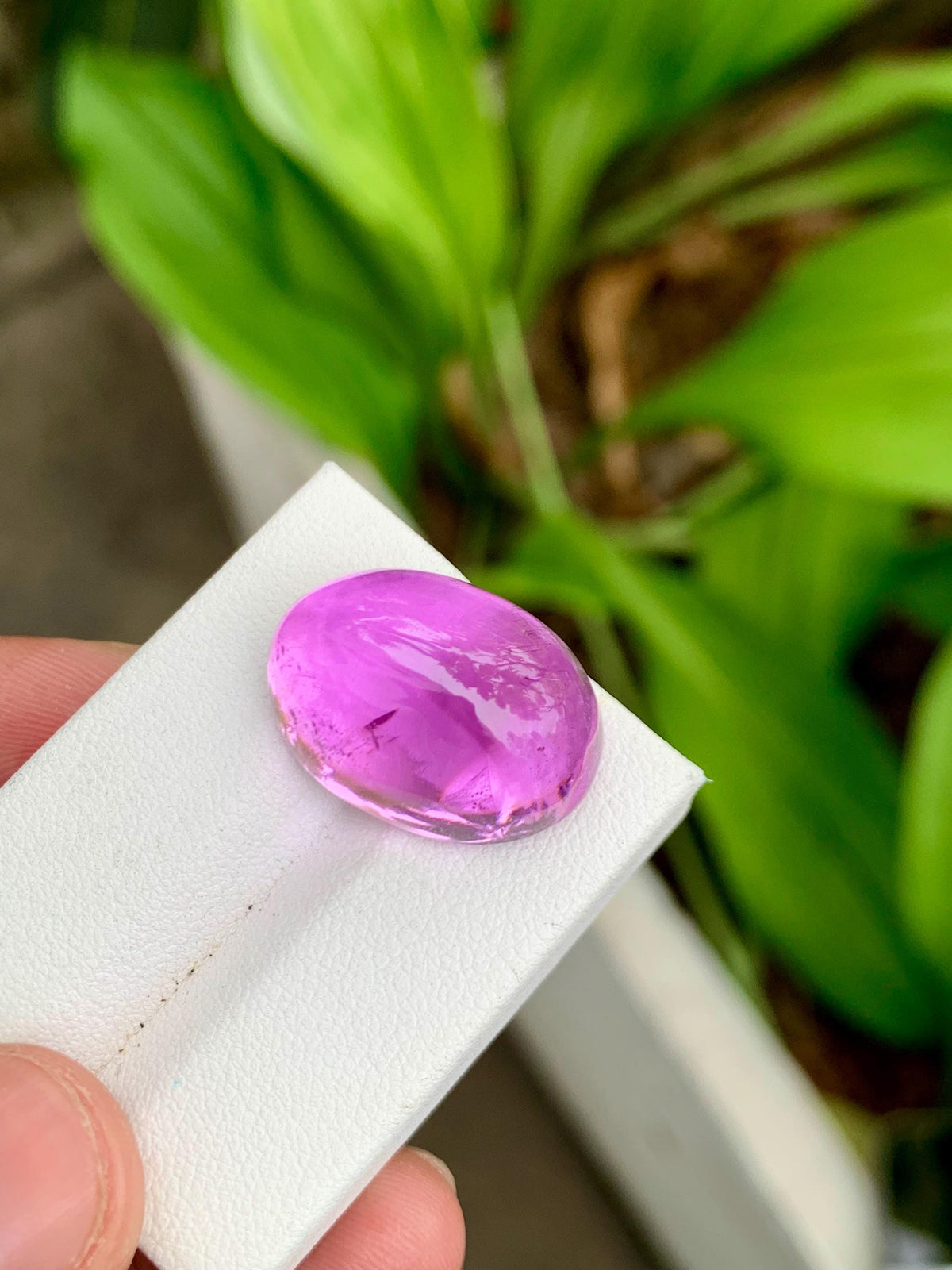 Natural Deep Pink Kunzite Cabochon – 33.45 Carat oval shape