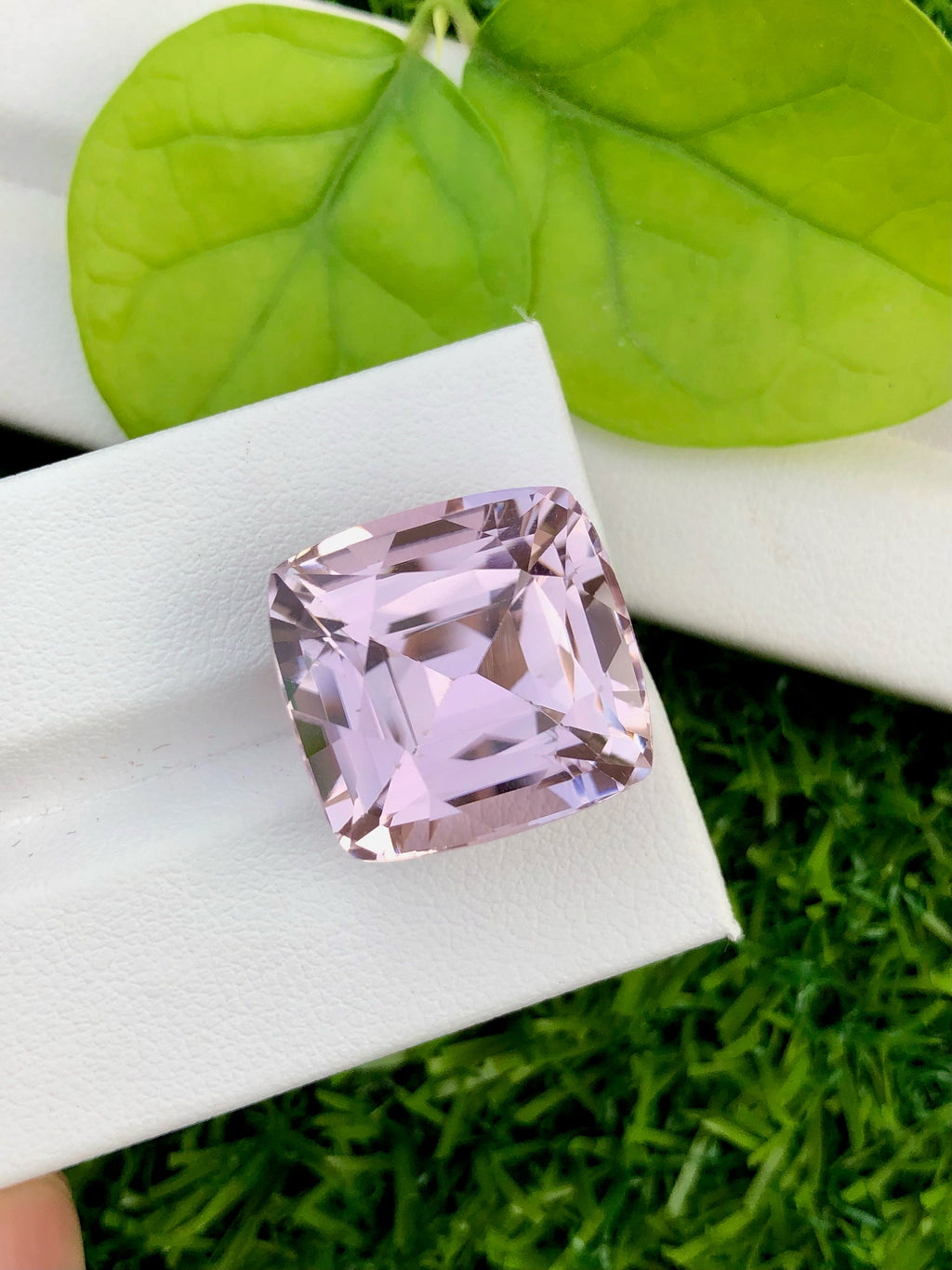 Reddish Pink Kunzite Gemstone: 31.40 CT Faceted Cushion Cut