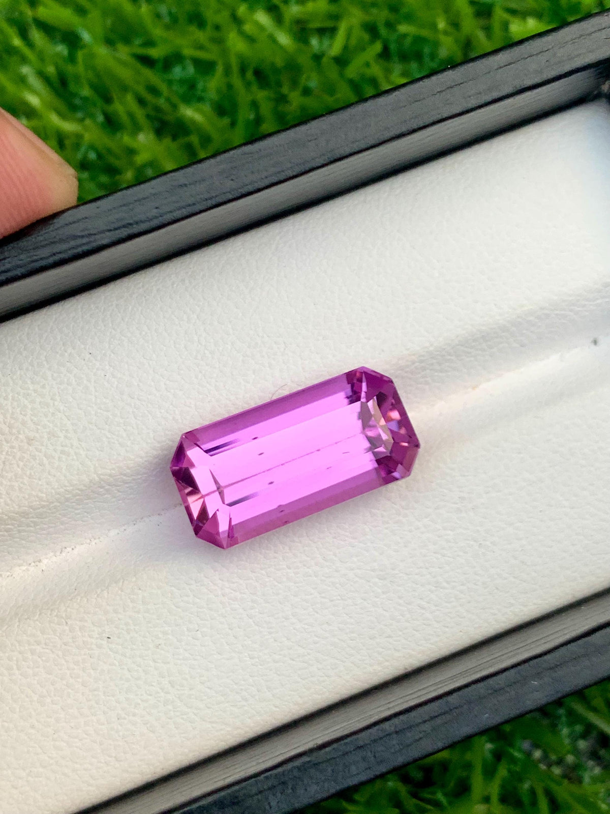 Magenta Kunzite Gemstone Necklace: Faceted Blush Pink Stone, 12.70 CT