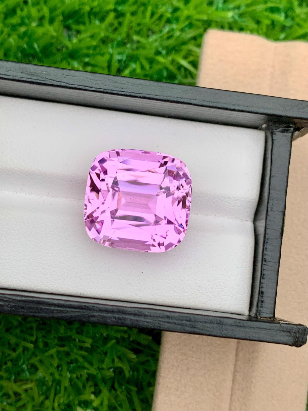 Lilac Pink Kunzite Gemstone: 40.35 CT Cushion Cut, Afghanistan Origin